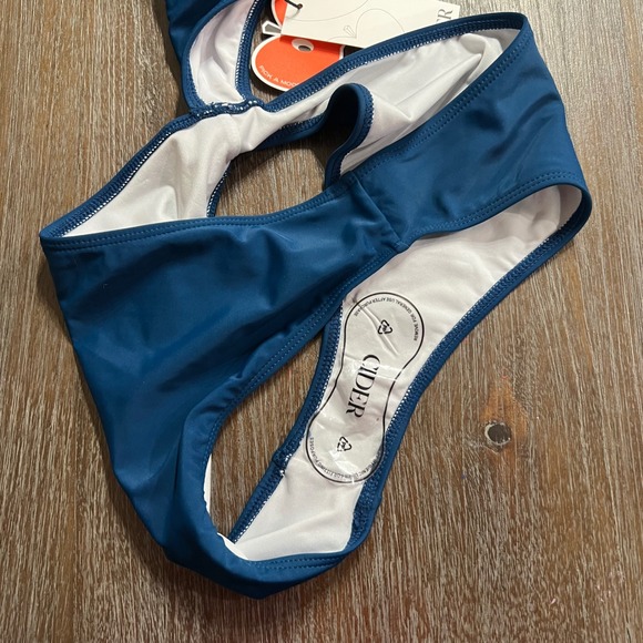 Cider Asymmetrical Neck Cut Out One Piece Swimsuit Blue One Shoulder Womens Sz S - Picture 3 of 9